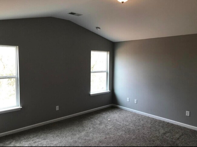 Building Photo - 2525 Feathersound Wy