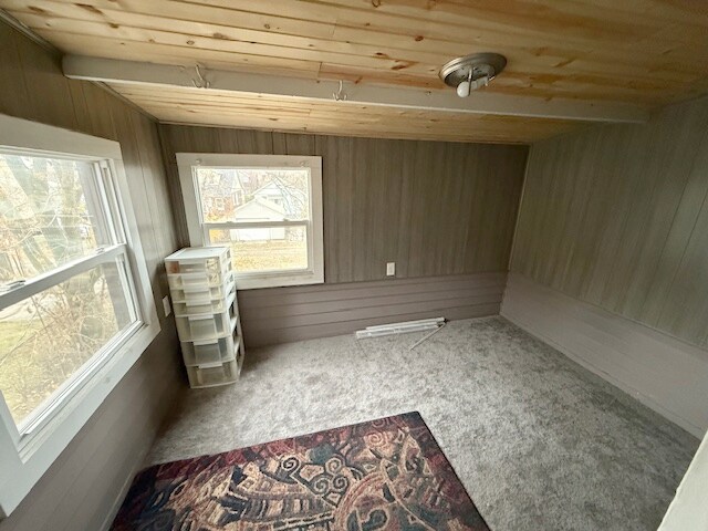 Building Photo - 15 Forest St