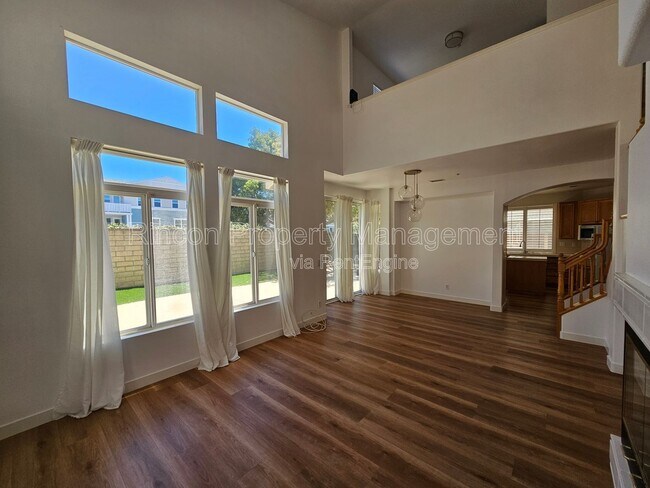 Building Photo - 4782 Templeton St