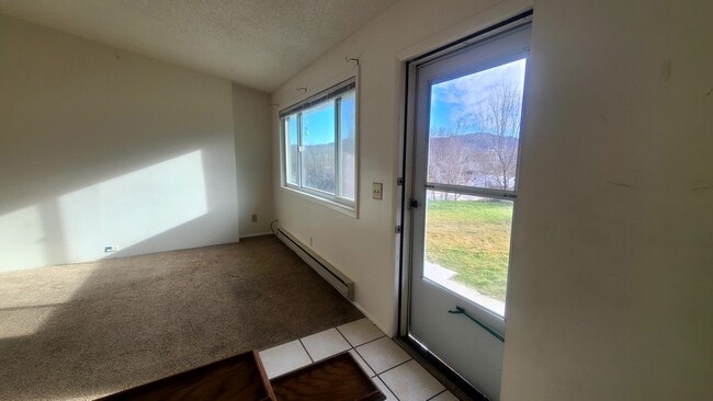 Building Photo - 945 Buchanan Ave