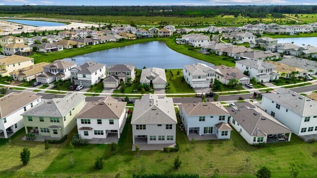 Building Photo - 14971 RedCove Pl