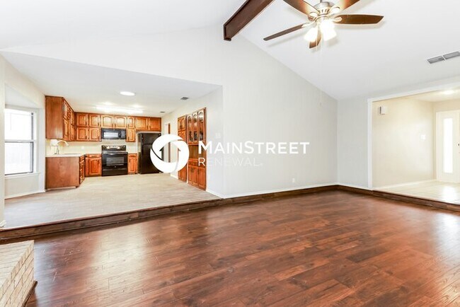 Building Photo - 3 Bedroom Pet-Friendly Home in WATAUGA, TX...