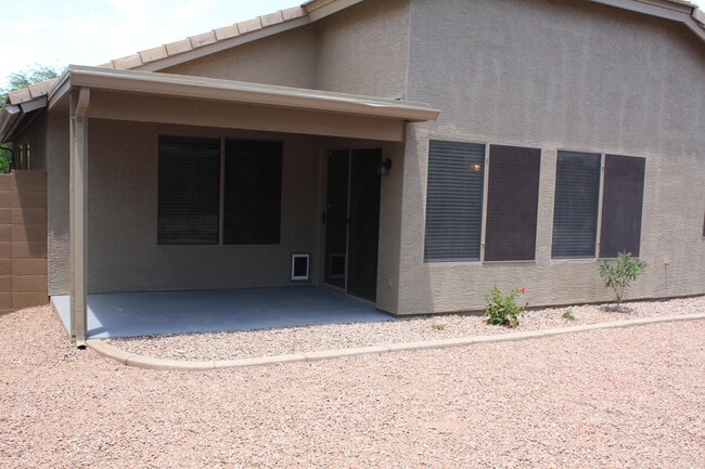 Building Photo - 6123 N 135th Dr