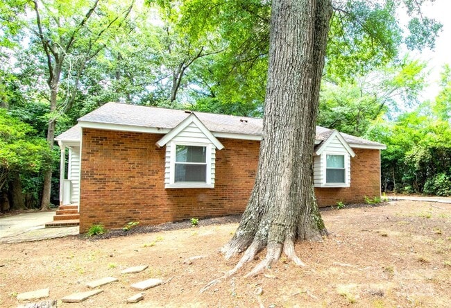 Building Photo - 10718 Blue Heron Dr