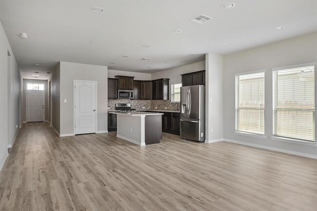 Building Photo - 6306 Daytona Dr