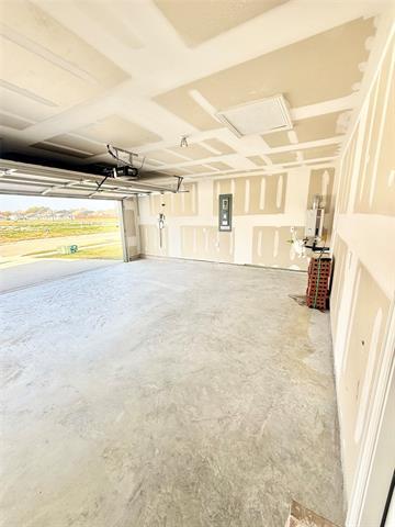 Building Photo - 2221 Currents Rd