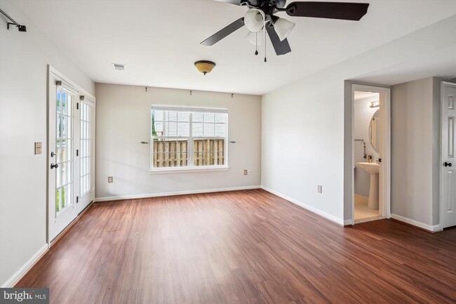 Building Photo - 217 Chesterbrook Ct