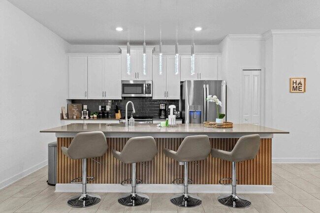 Building Photo - 1178 Kingsbarn St