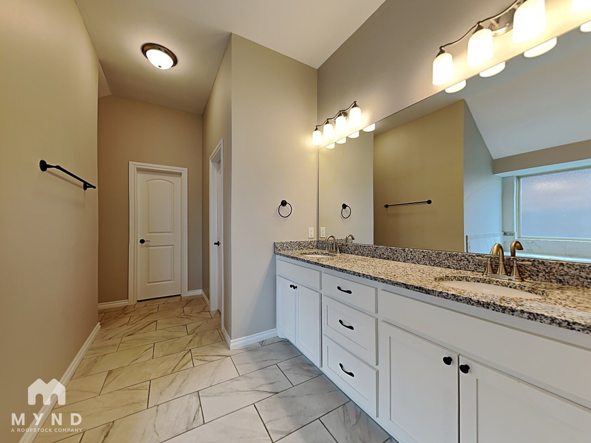 Building Photo - 13316 Brampton Way