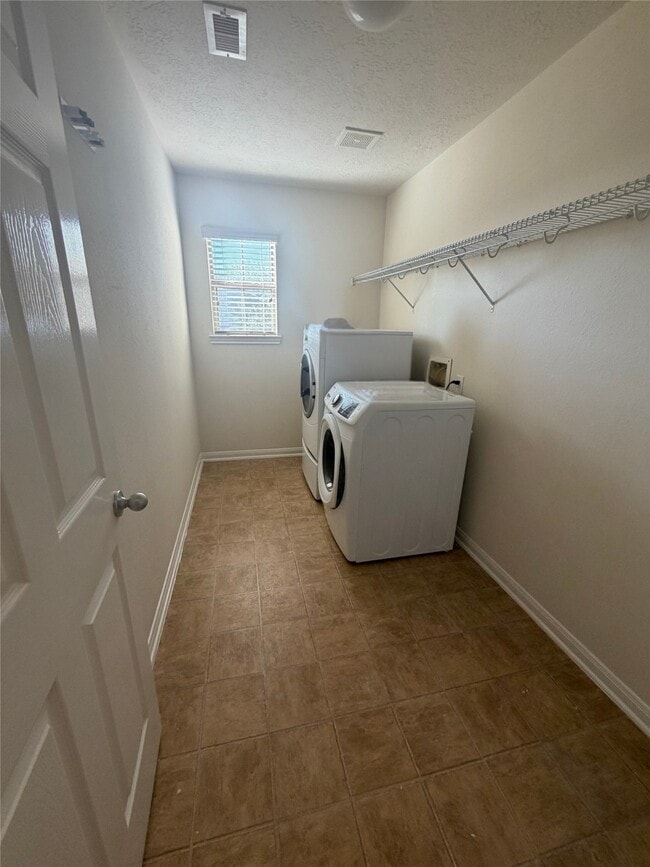 Building Photo - 20722 Banner Meadow Ln