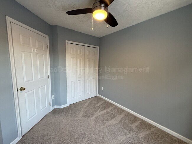 Building Photo - 10500 Boxmeer Ct