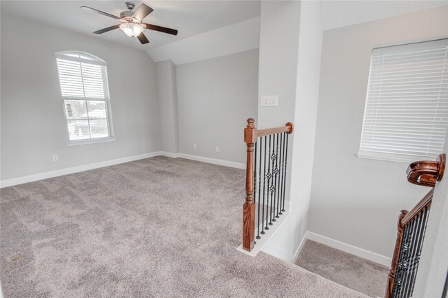 Building Photo - 12816 Oak Fls Dr