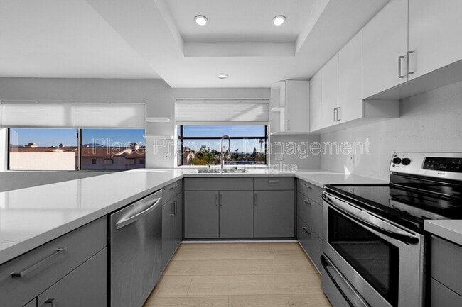 Building Photo - 6863 Caminito Mundo