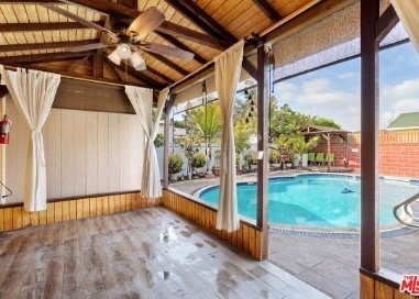 Building Photo - 3612 Broadway