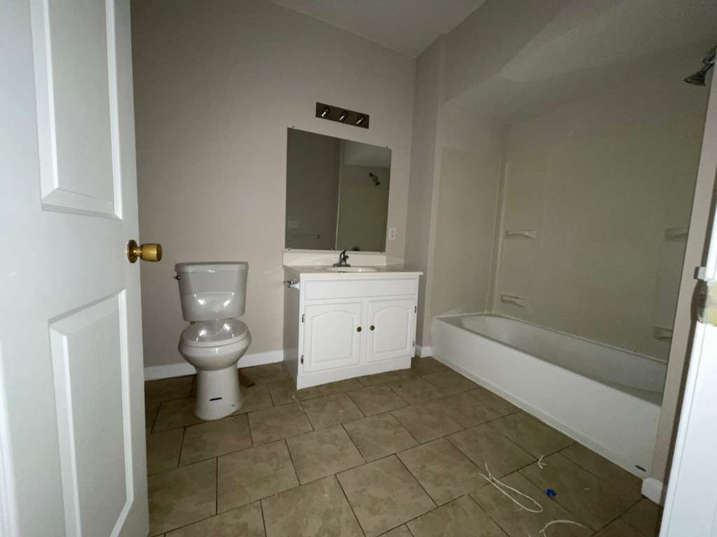 Building Photo - 488 Communipaw Ave