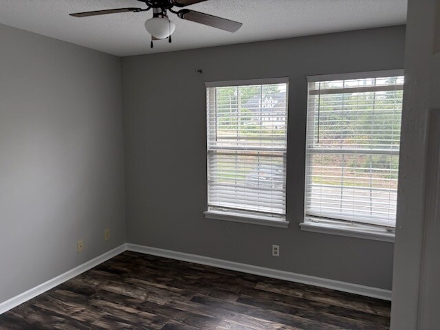 Building Photo - 442 Stanley Ave