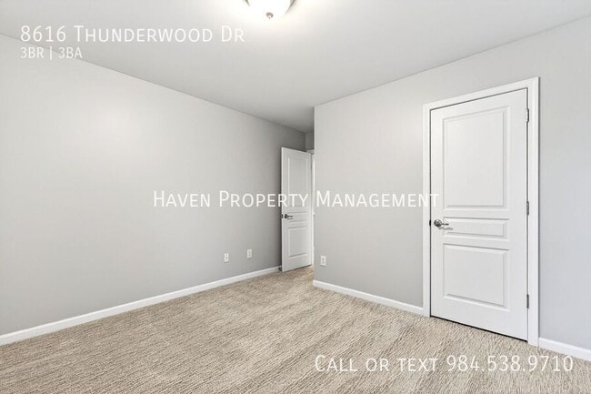 Building Photo - 8616 Thunderwood Dr