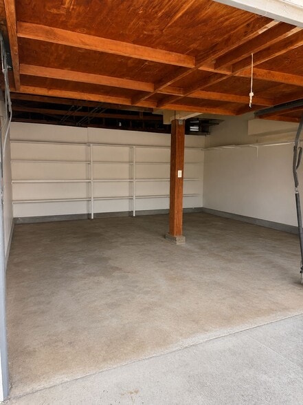 2 CAR GARAGE - 2118 Obarr Pl