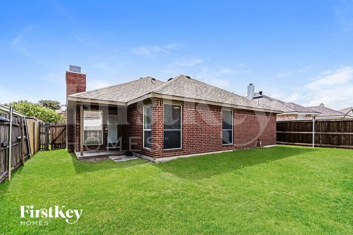 Building Photo - 5621 Wellston Dr