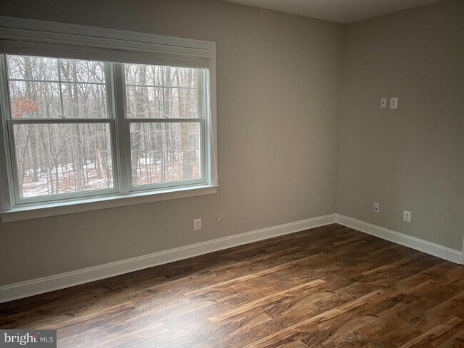 Building Photo - 1318 Ivy Hill Rd