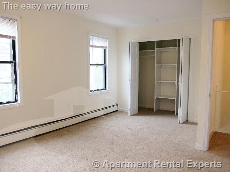 Building Photo - 19 Wesley St