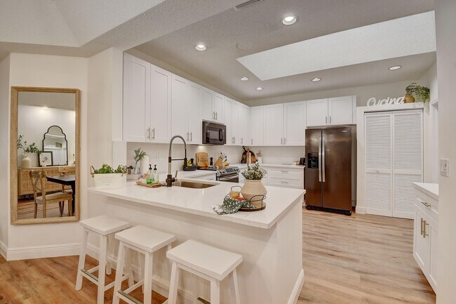 Building Photo - 9892 Summerbrook Terrace