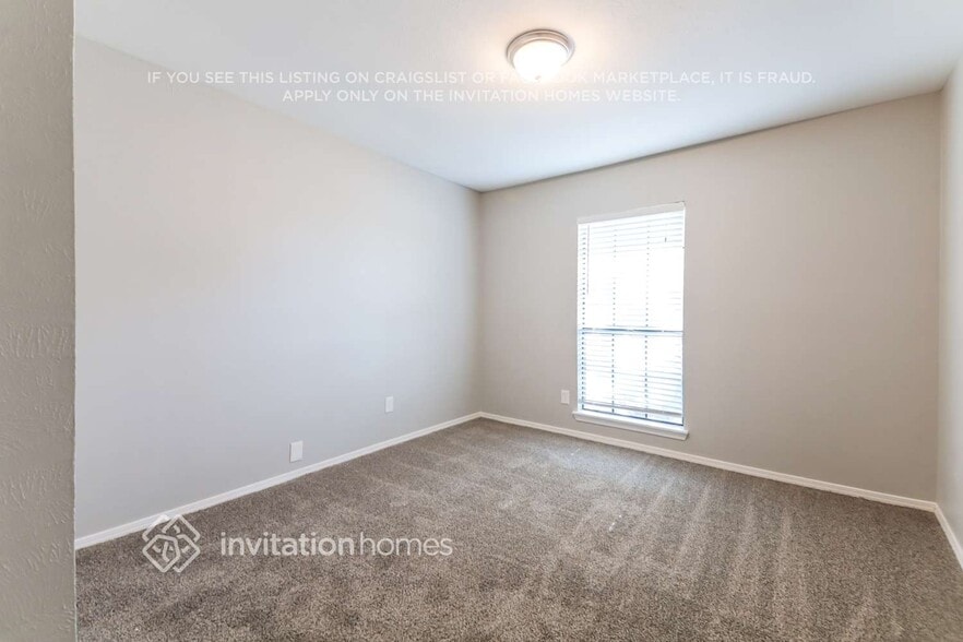 Building Photo - 421 Kingsbridge Dr