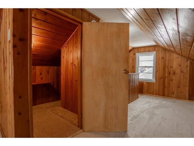 Building Photo - 3708 Xenia Ave N