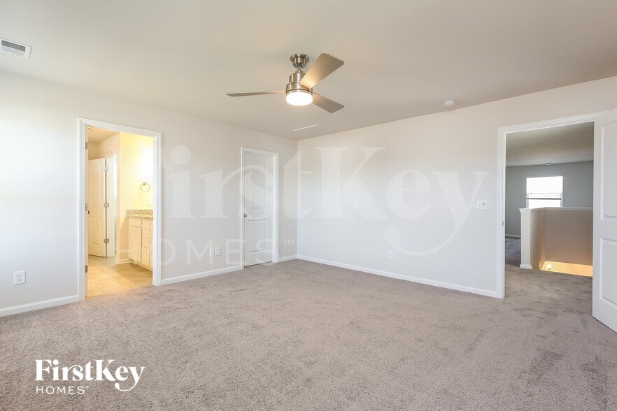 Building Photo - 614 Goldburn Wy
