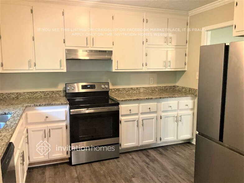 Building Photo - 3952 Butterfield Dr NW