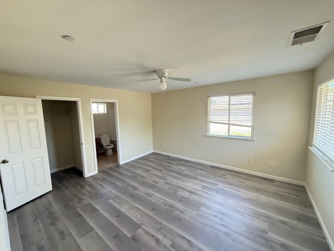 Building Photo - 1456 Eaglesfield Ln