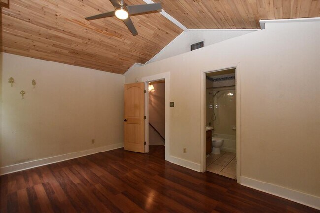 Building Photo - 11404 Walnut Ridge Dr