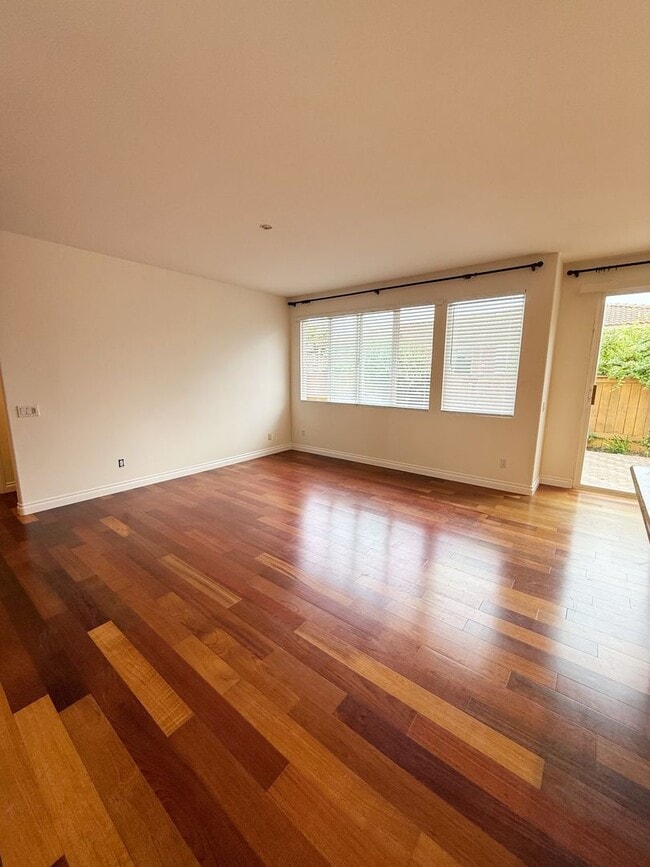 Building Photo - 4 Bed/3 Bath Home for Rent in Carmel Valley!