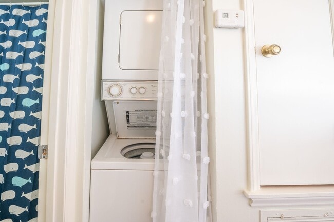 Building Photo - OFF-SEASON FURNISHED MONTHLY RENTAL STARTI...