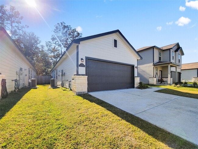 Building Photo - 16954 Pandora Wy