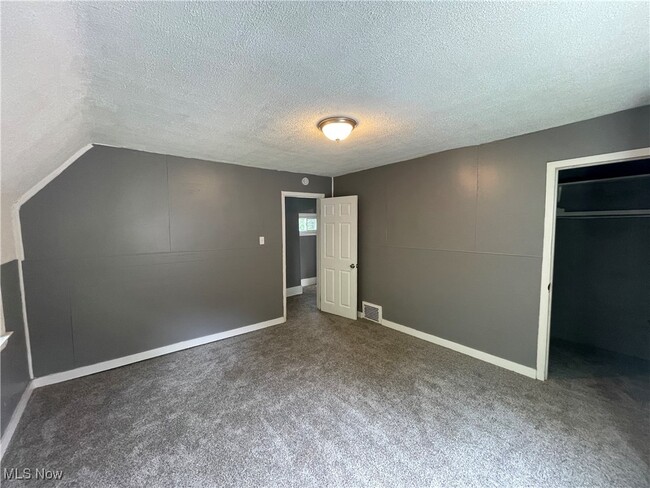 Building Photo - 730 Noble Ave