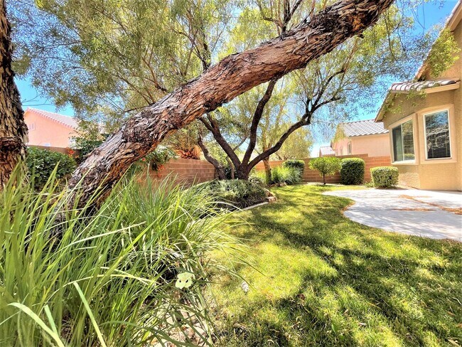 Building Photo - Enjoy mini park in your backyard! Single-story home in Aliante community