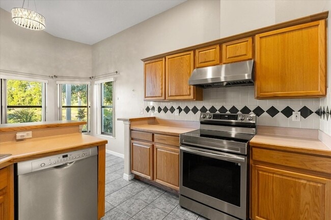 Building Photo - 226 Brightview Dr