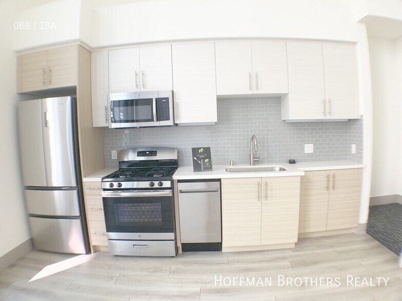 Building Photo - 1039 S Hobart Blvd