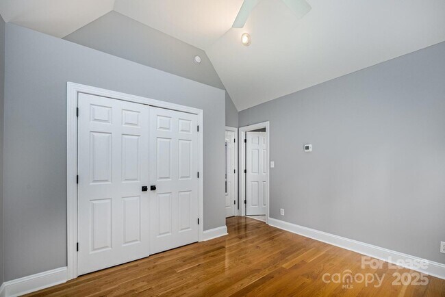 Building Photo - 112 Cedar Bluff Ln