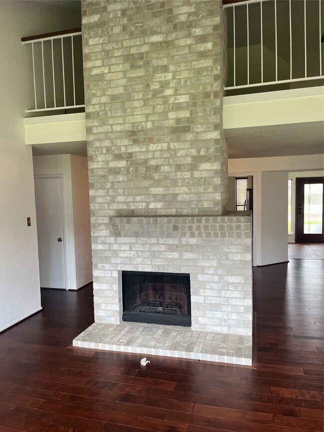 Building Photo - 4250 Bridledon Ln