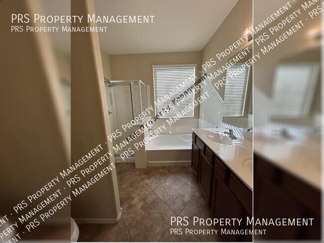 Building Photo - 2747 E Clifton Ave