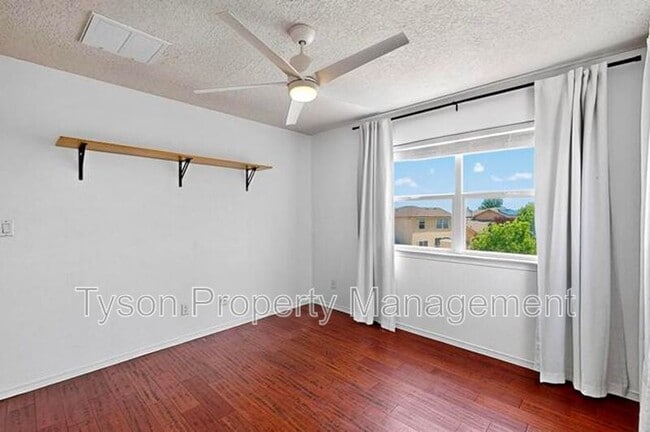 Building Photo - 10527 Brookville St NW