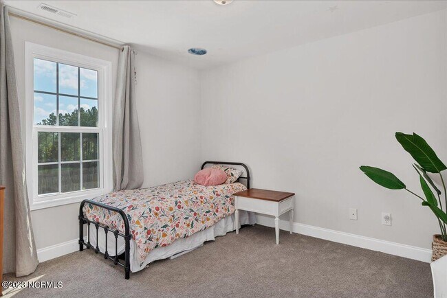 Building Photo - 712 Burley Oak Dr