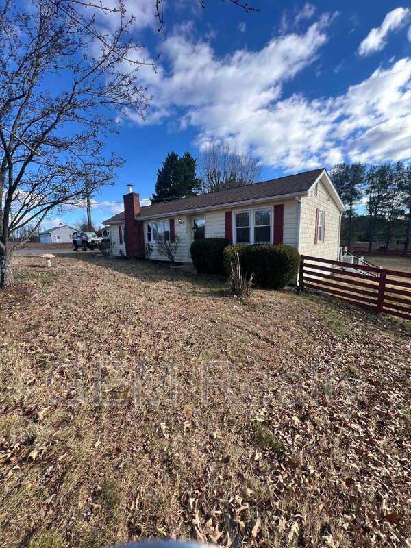 Building Photo - 1244 Mountain View Rd