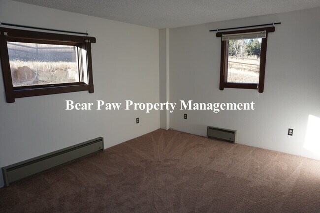 Building Photo - Beautiful Horse Property in Evergreen!!