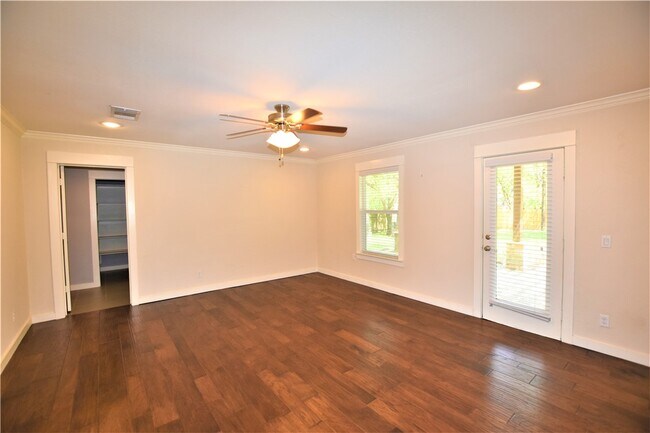 Building Photo - 13107 Stillforest St