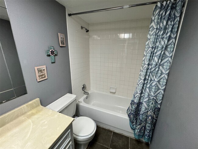 Building Photo - 8519 Church Light Ln