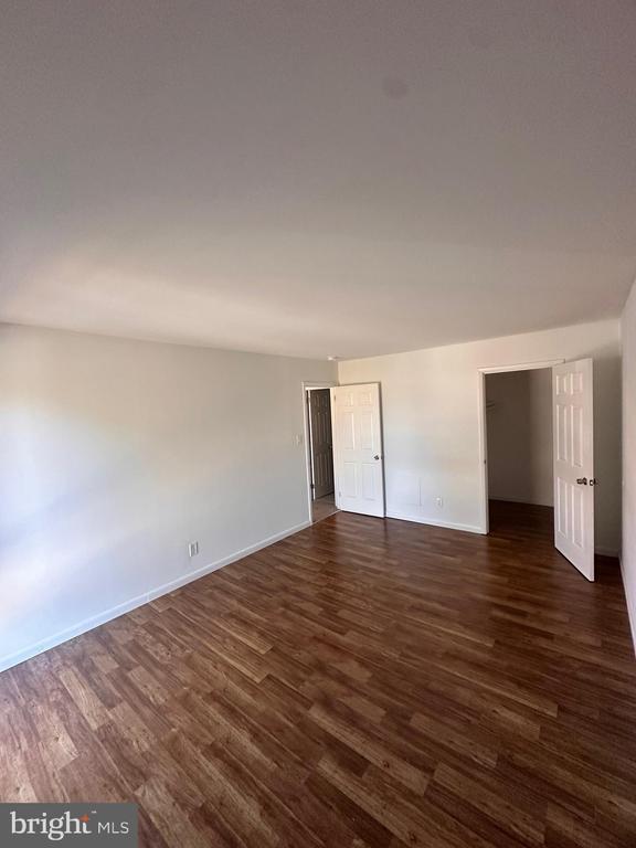 Building Photo - 222 Echelon Rd