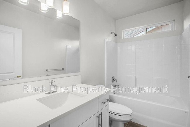 Building Photo - 7536 W Havana Dr